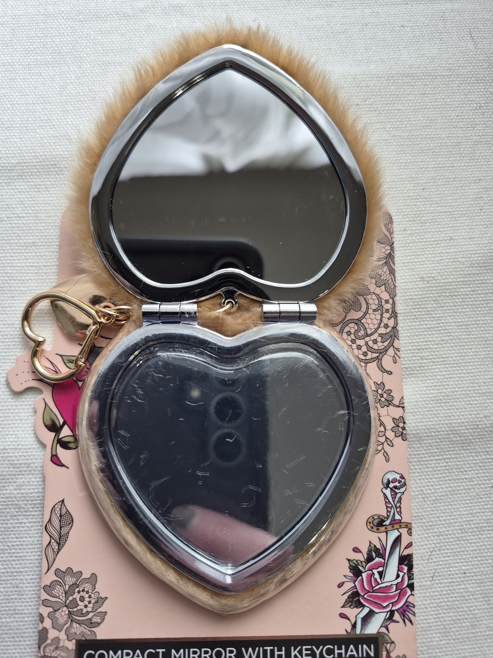 Ed Hardy Faux Fur Heart Compact - Picture 5 of 5